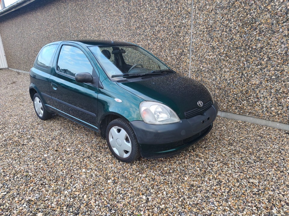 Toyota Yaris 1,0 Terra 3d