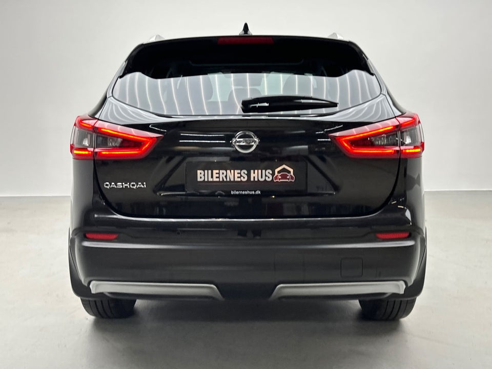 Nissan Qashqai 1,6 Dig-T 163 N-Connecta 5d