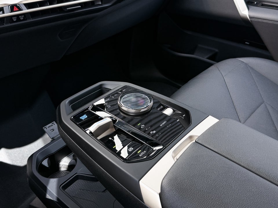 BMW iX xDrive40 Sport 5d
