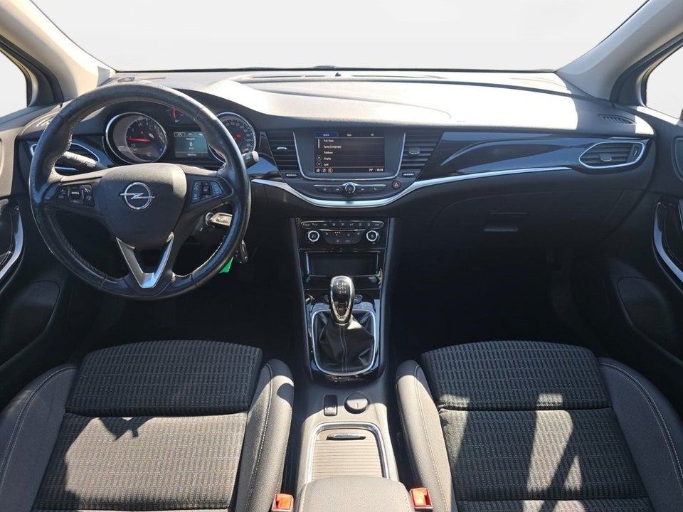 Opel Astra 1,2 T 110 Edition 5d