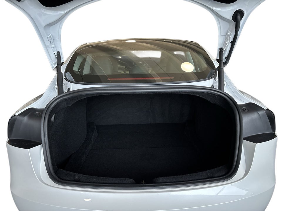 Tesla Model 3 RWD 4d