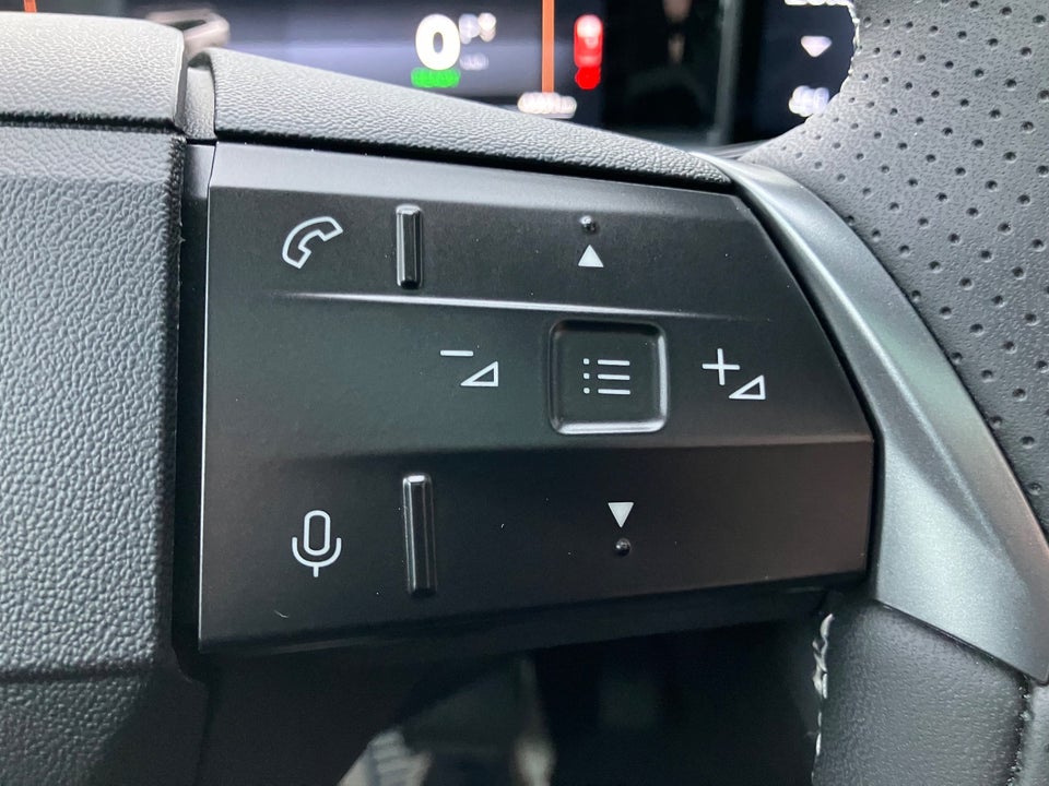 Opel Grandland-e 73 GS Sky 5d