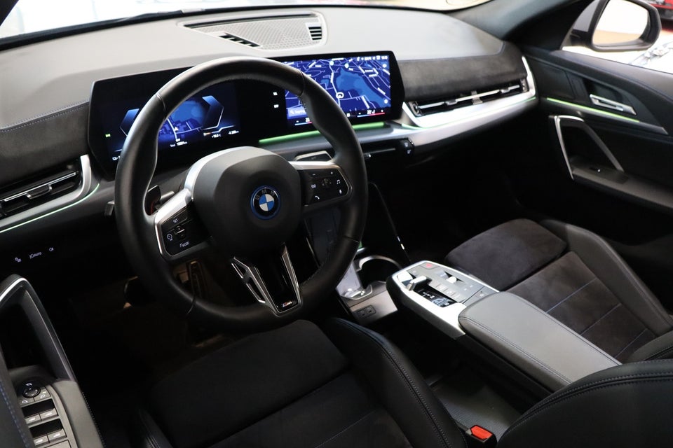 BMW iX2 xDrive30 M-Sport 5d