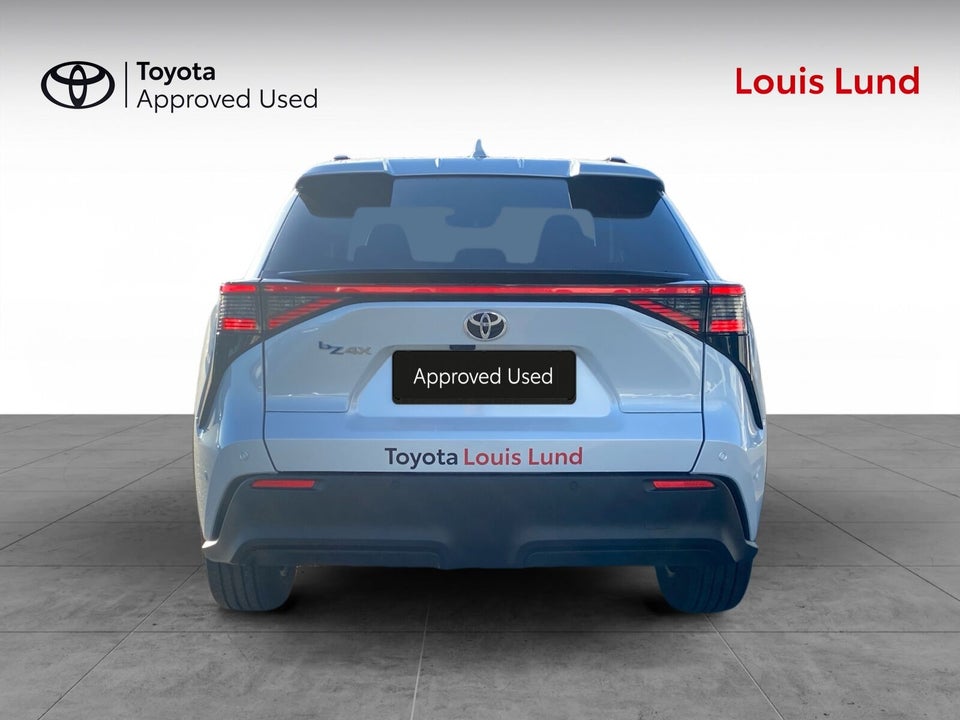 Toyota bZ4X Executive 5d