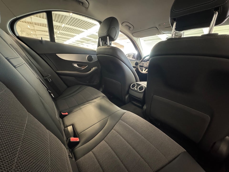 Mercedes C220 d 2,0 Avantgarde aut. 4d