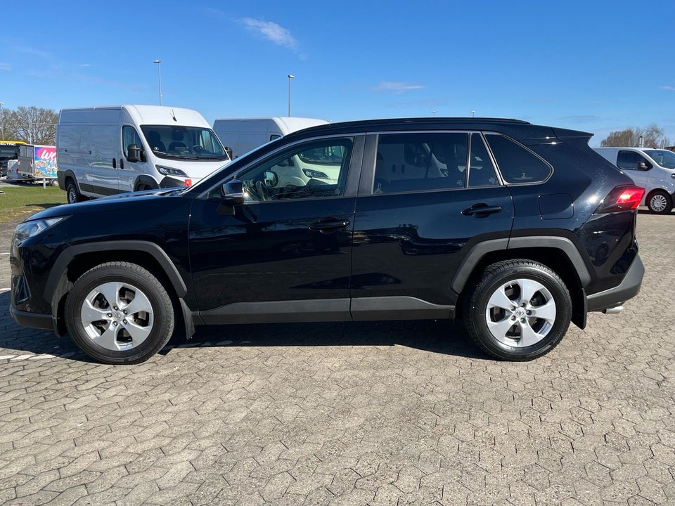 Toyota RAV4 2,0 T3 Comfort e-CVT 5d