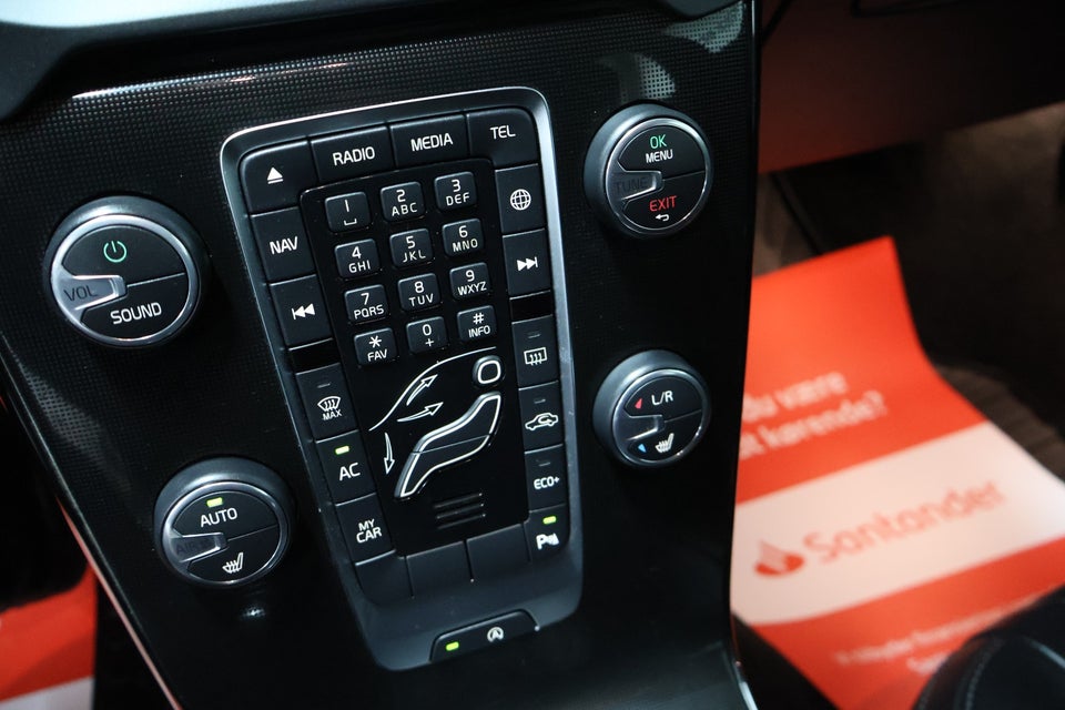 Volvo V40 2,0 D3 150 Momentum aut. 5d