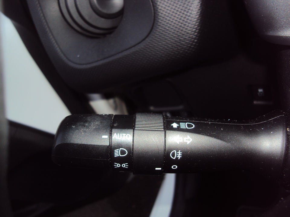 Citroën C1 1,0 VTi Shine Limited 5d