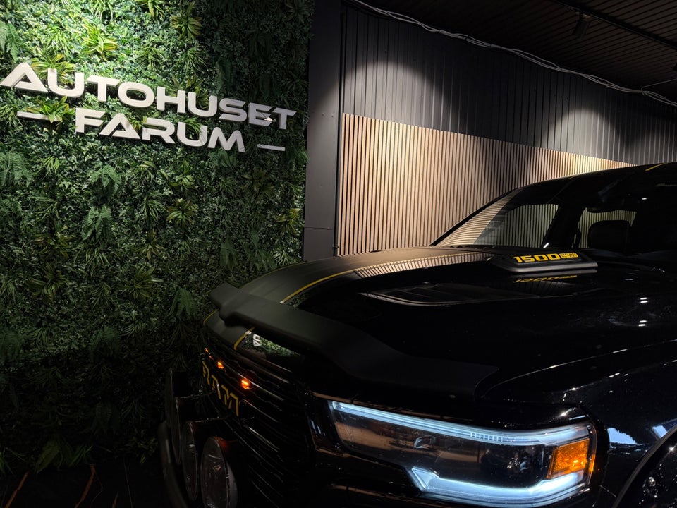 Dodge RAM 1500 5,7 V8 Hemi Limited aut. 4d