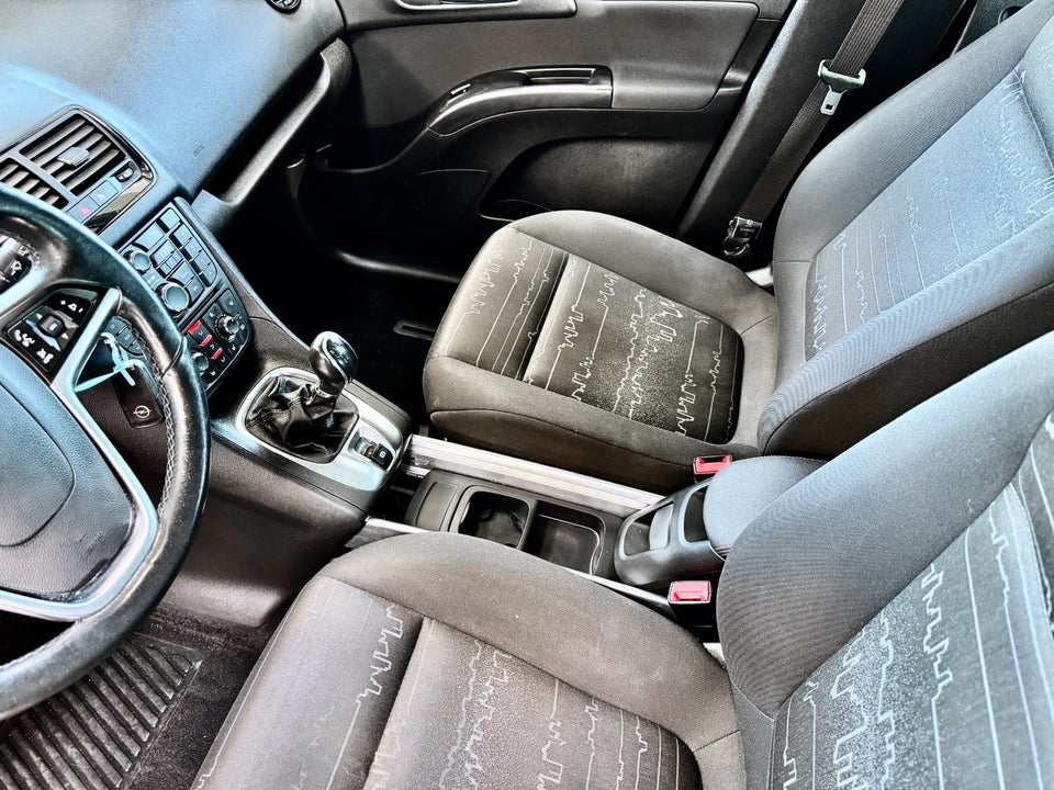 Opel Meriva 1,4 T 120 Cosmo 5d