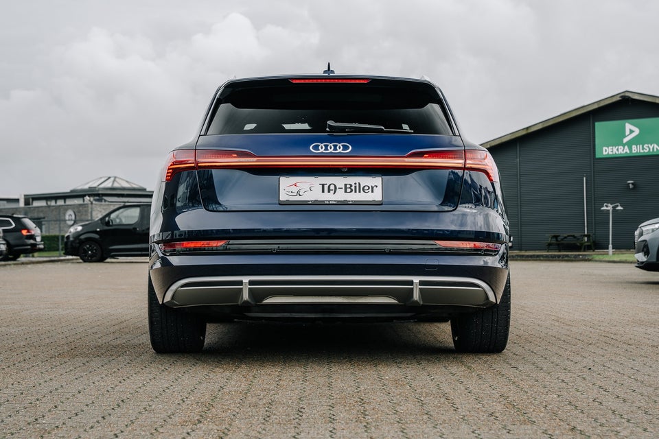 Audi e-tron 50 S-line quattro 5d