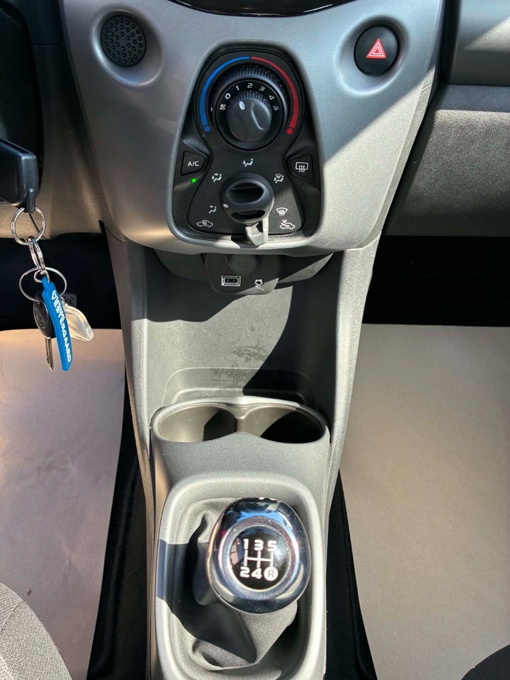 Toyota Aygo 1,0 VVT-i x-clusiv 5d