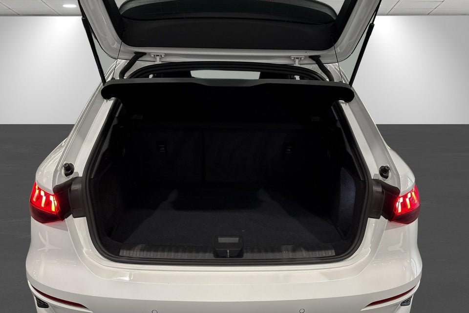 Audi A3 40 TFSi e Prestige Sportback S-tr. 5d