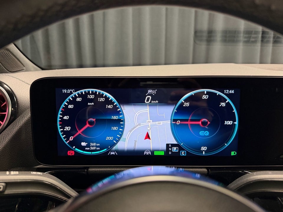 Mercedes EQA250 Progressive 5d