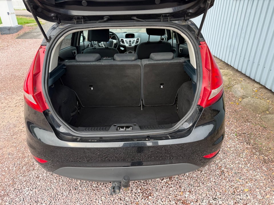 Ford Fiesta 1,25 82 Titanium 5d