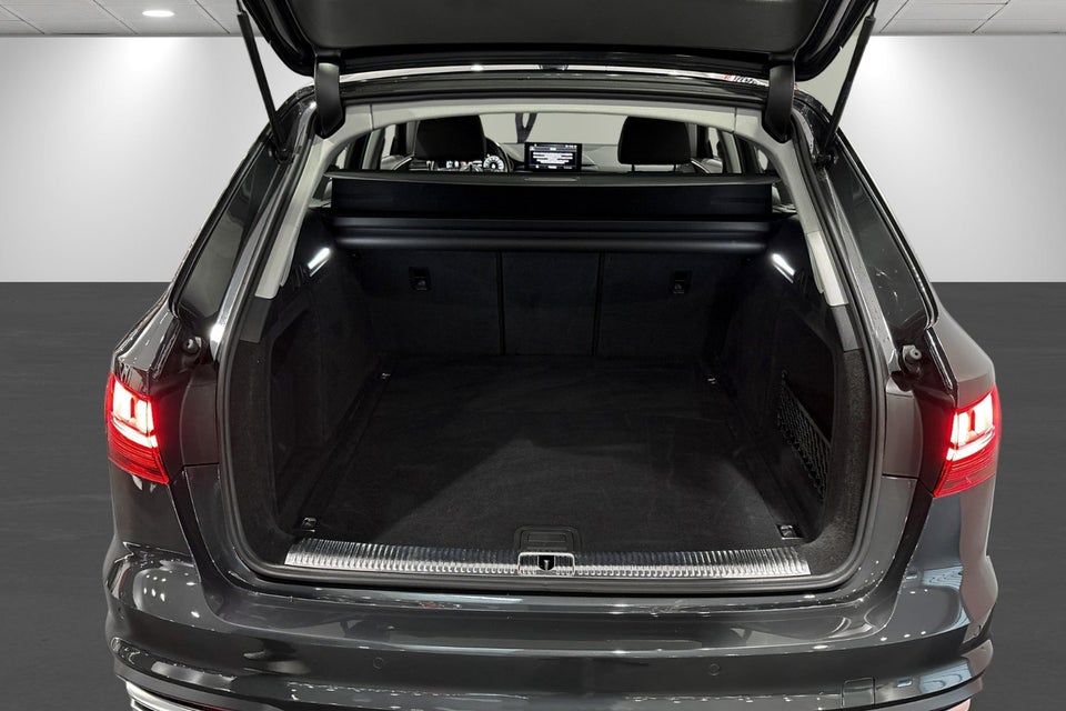 Audi A4 40 TFSi Advanced Prestige Tour plus Avant S-tr. 5d