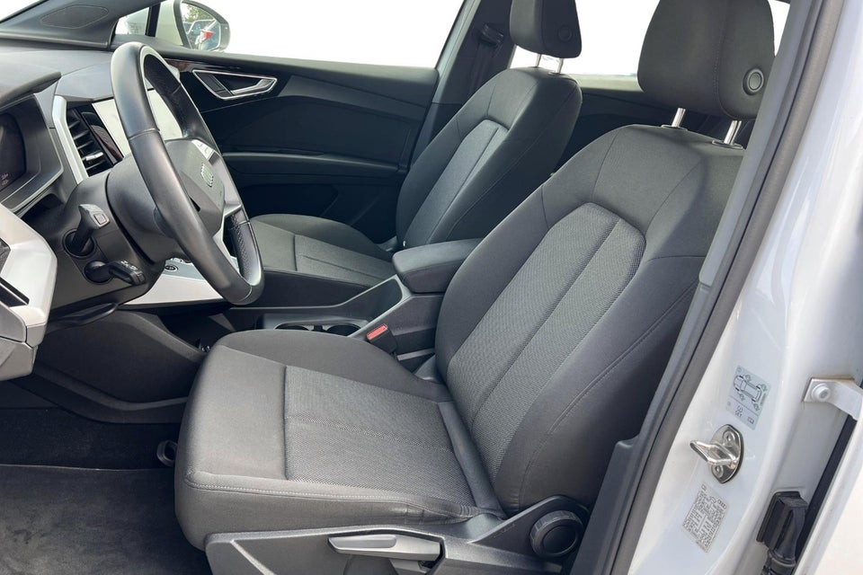 Audi Q4 e-tron 40  5d