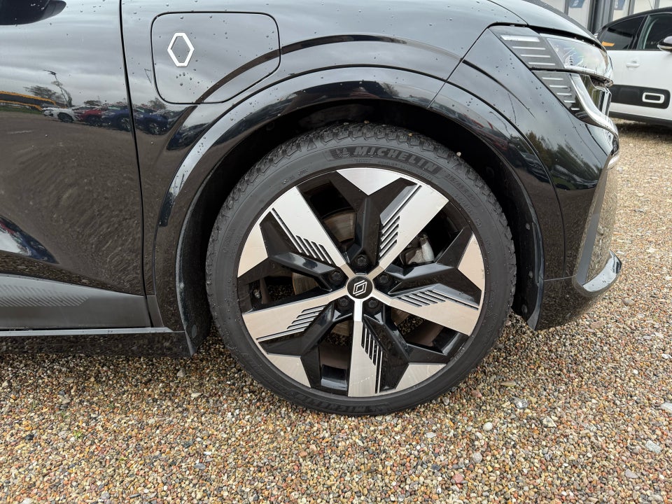 Renault Megane E-Tech 60 Techno 5d
