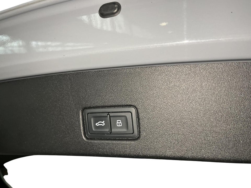 Audi Q4 e-tron 40  5d