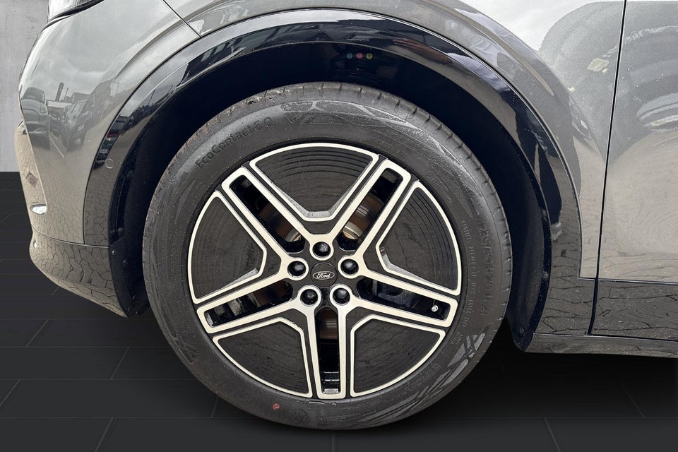 Ford Capri 77 Premium Extended Range 5d