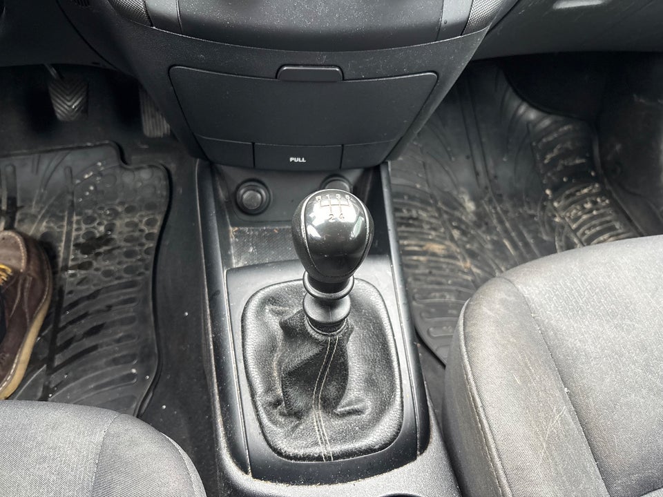 Hyundai i30 1,4 CVVT 109 Comfort 5d