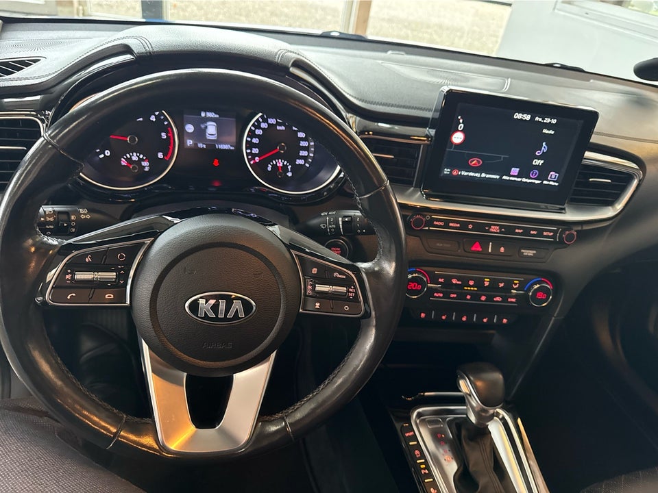 Kia Ceed 1,6 CRDi 136 Intro Edition SW DCT 5d
