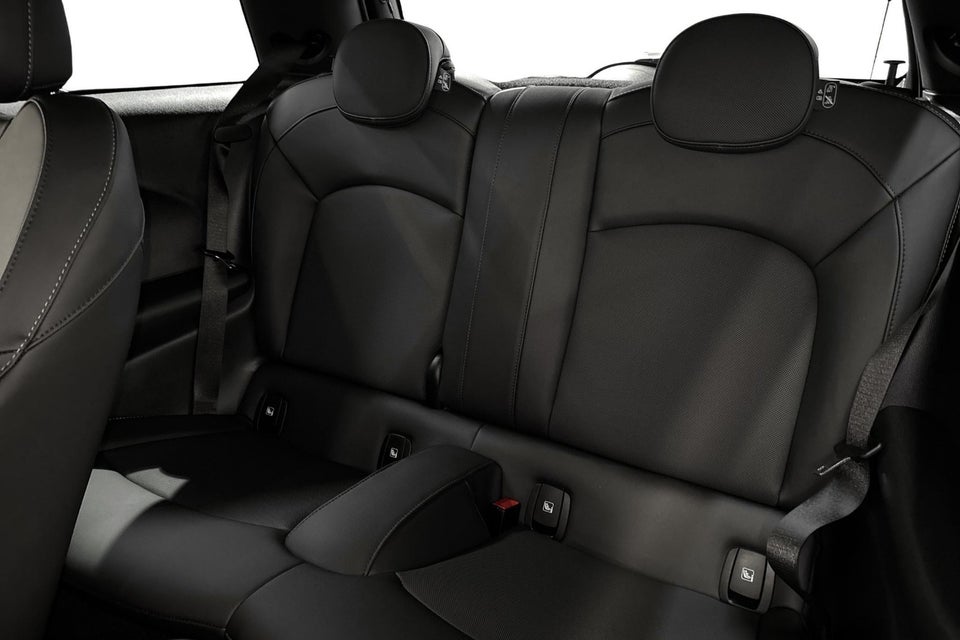 MINI Cooper SE Classic Trim 3d