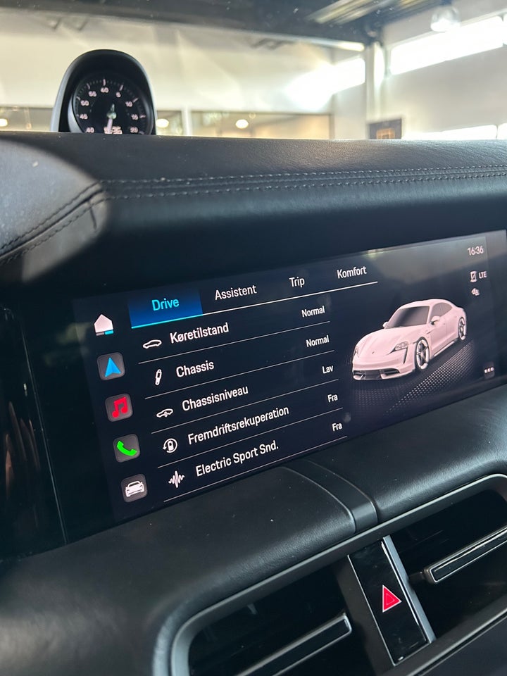Porsche Taycan Performance+ 4d