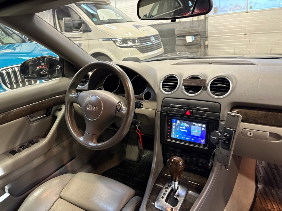 Audi A4 3,0 V6 Cabriolet Multitr. 2d