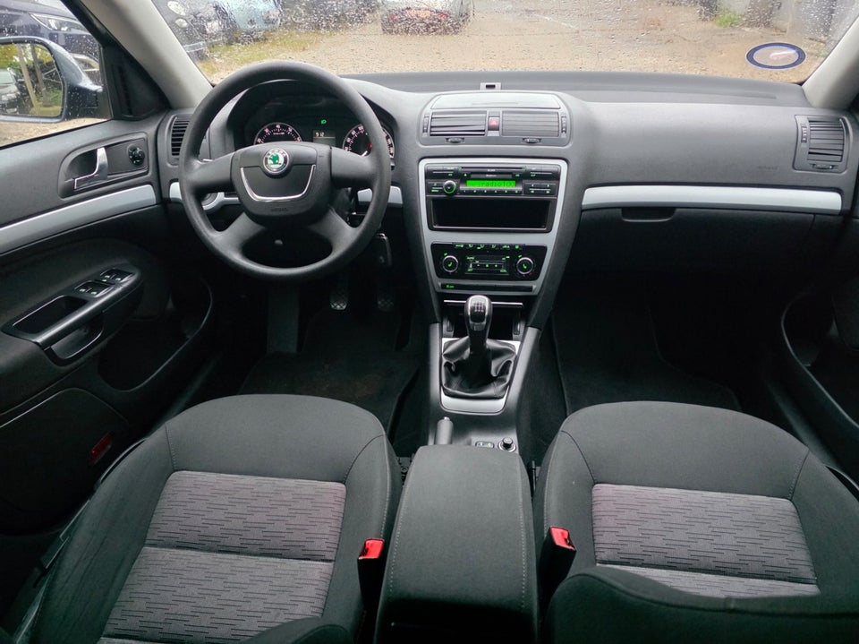 Skoda Octavia 1,2 TSi 105 Ambiente Combi 5d