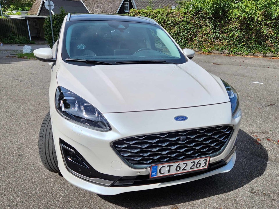 Ford Kuga 2,5 PHEV Vignale CVT 5d