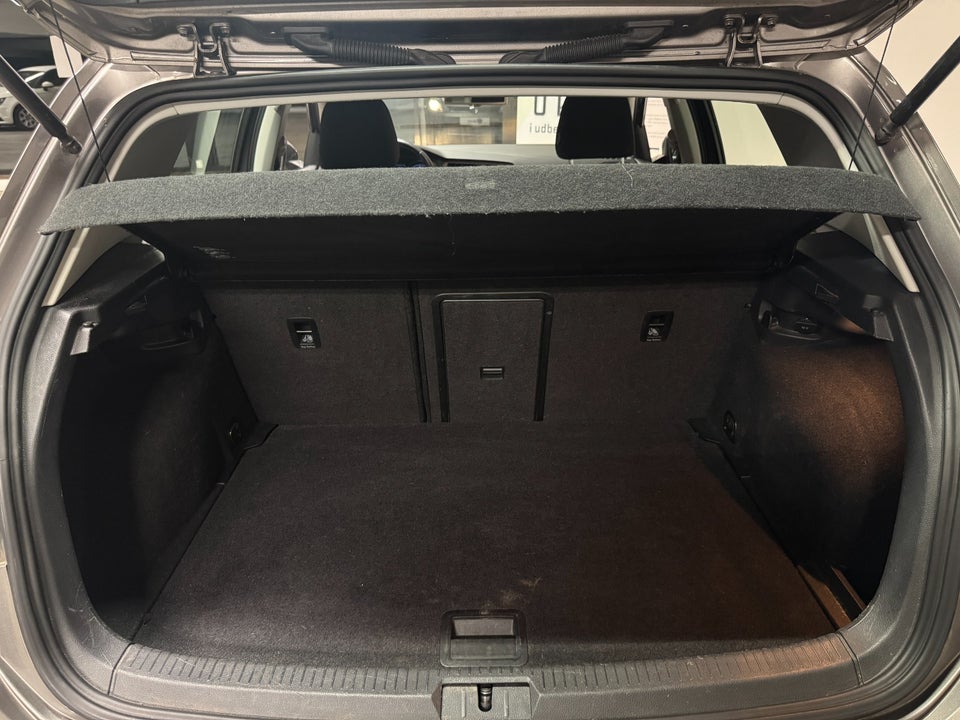 VW Golf VII 1,4 TSi 122 Comfortline BMT 5d