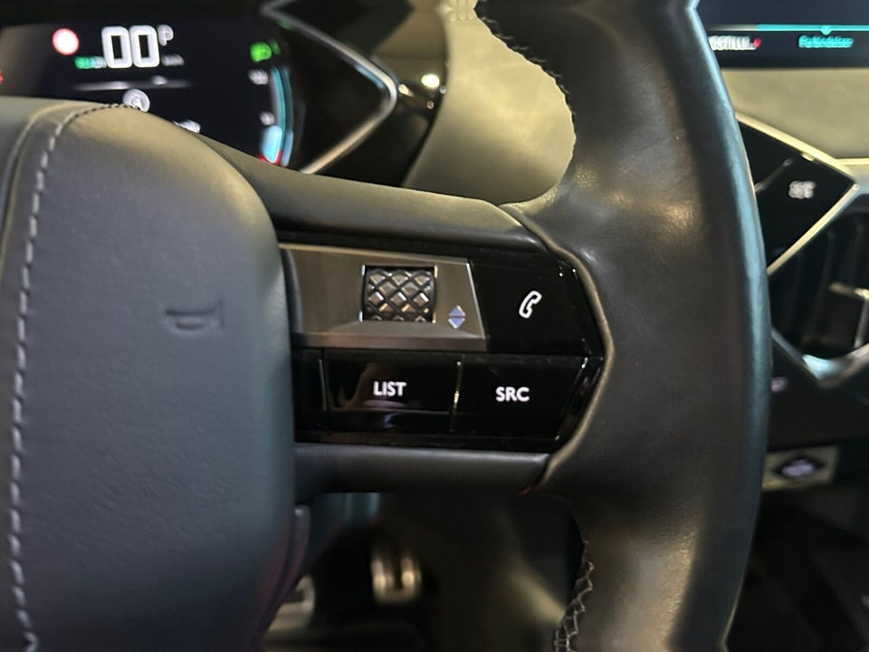 DS DS 3 CrossBack 50 E-Tense Chic 5d