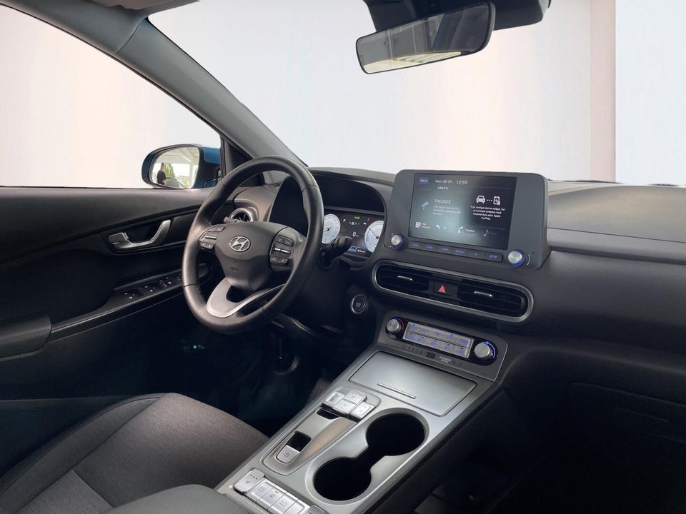 Hyundai Kona 39 EV Essential 5d