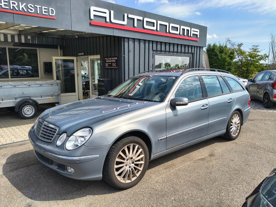 Mercedes E240 2,6 Elegance stc. aut. 5d
