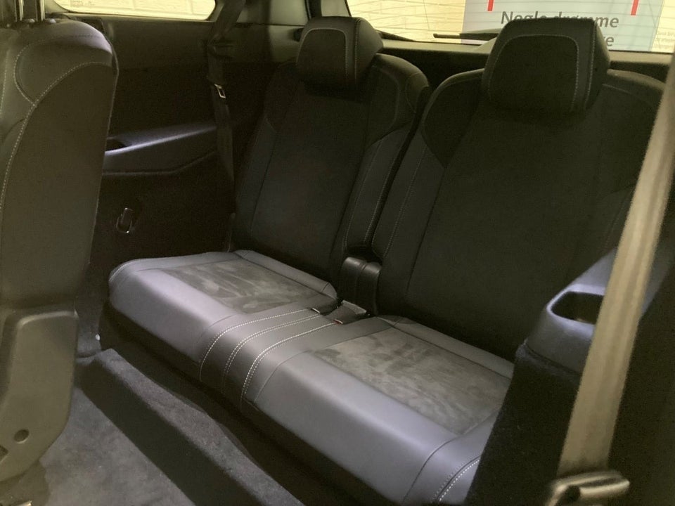 Peugeot e-5008 77 GT Pack AWD 7prs 5d