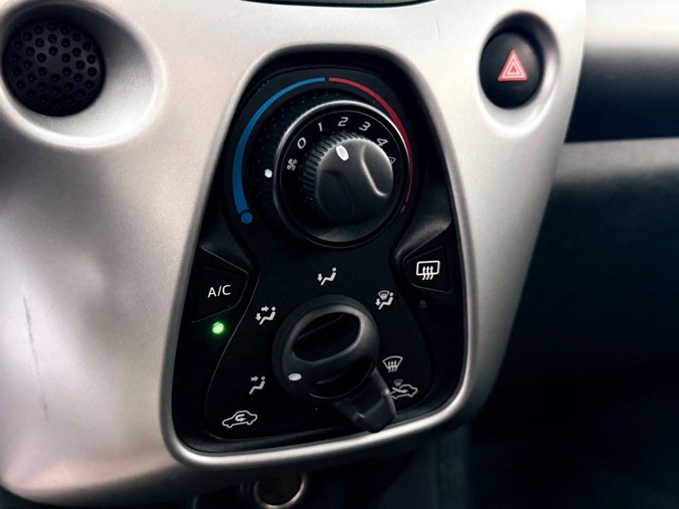 Peugeot 108 1,0 e-VTi 69 Active 5d