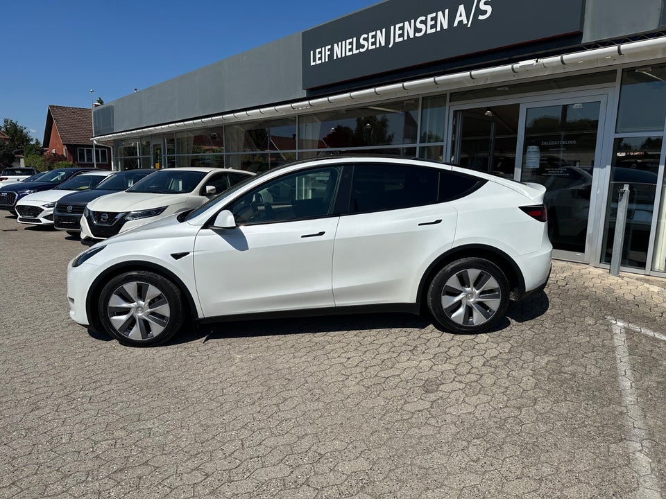 Tesla Model Y Long Range AWD 5d