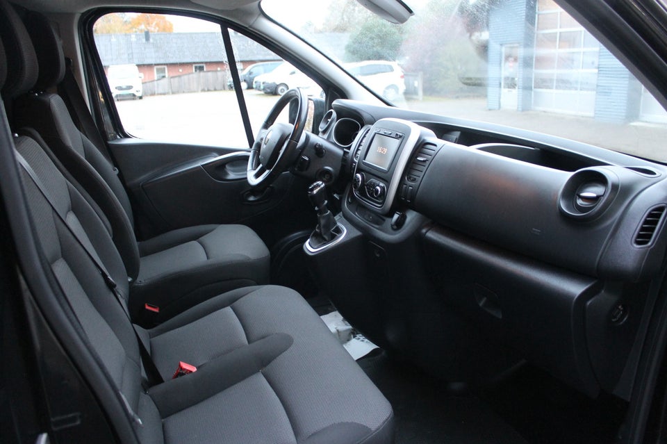 Renault Trafic T29 2,0 dCi 120 L2H1