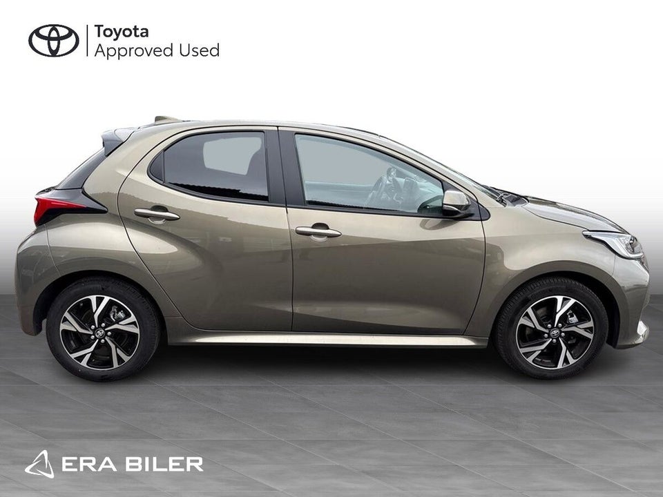 Toyota Yaris 1,5 Hybrid Style e-CVT 5d