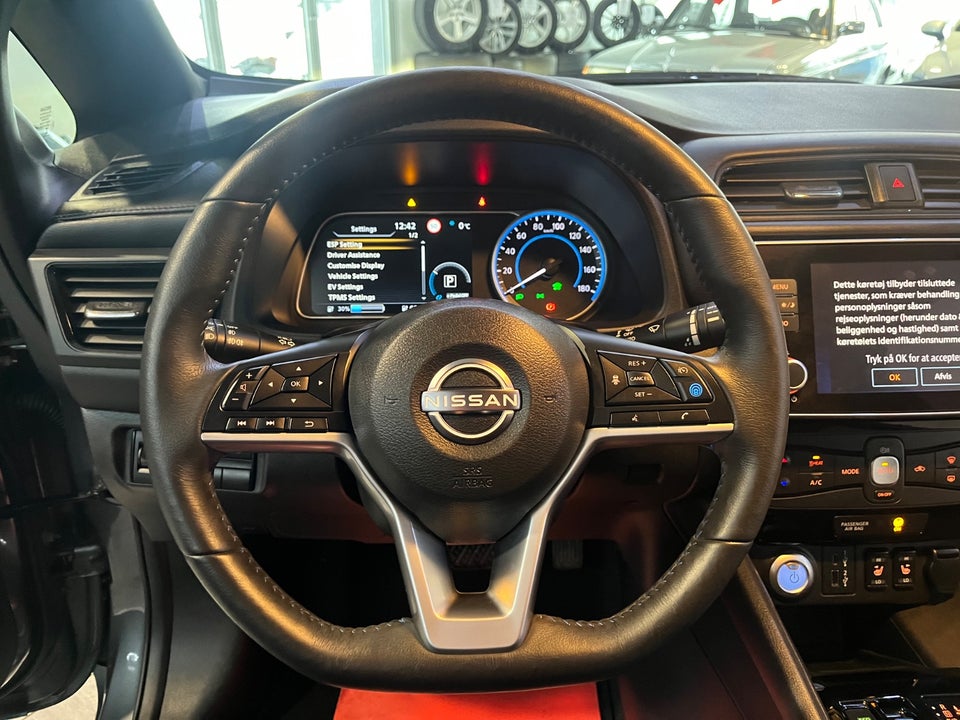 Nissan Leaf 39 N-Connecta 5d