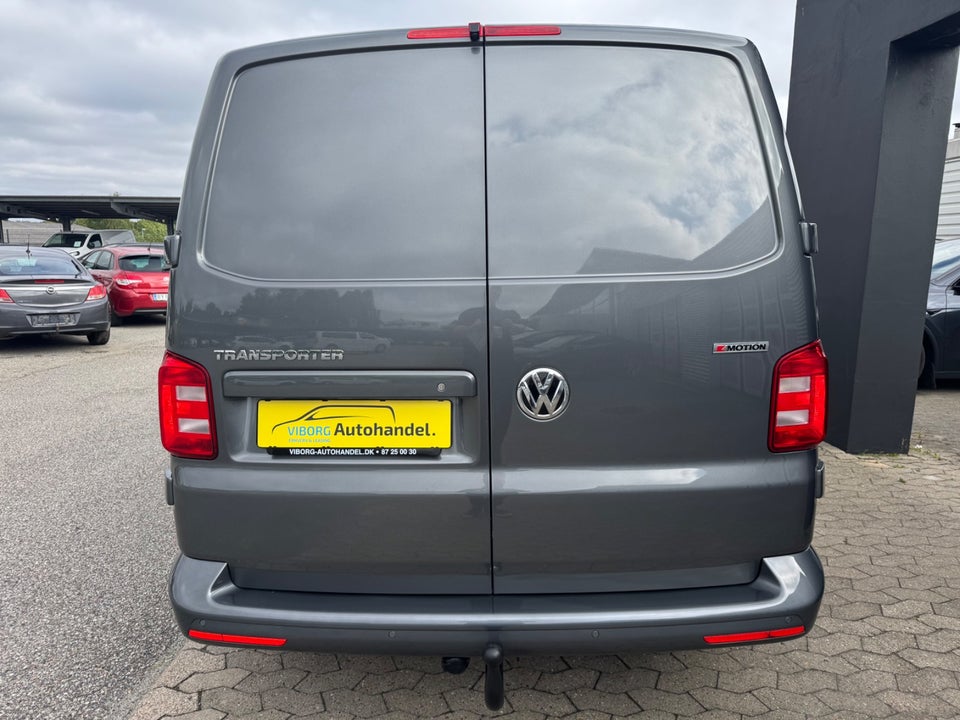 VW Transporter 2,0 TDi 199 Kassevogn DSG 4Motion lang