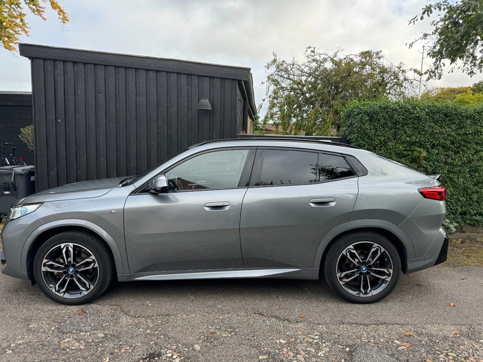 BMW iX2 xDrive30 M-Sport 5d