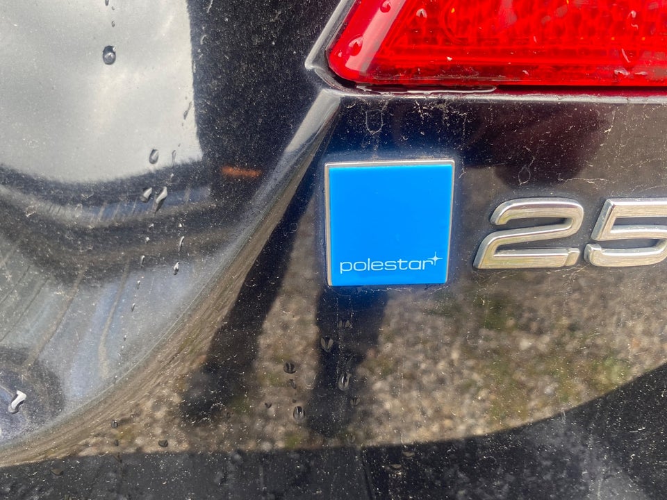 Volvo V70 2,5 T 230 Summum aut. 5d