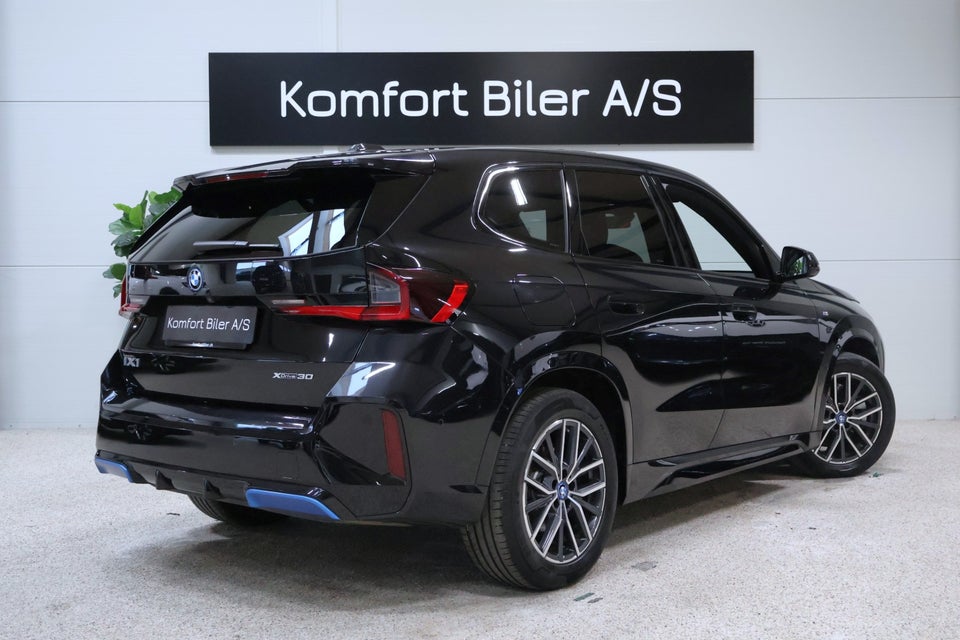 BMW iX1 xDrive30 M-Sport 5d