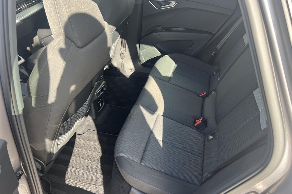 Audi Q4 e-tron 40 Attitude 5d