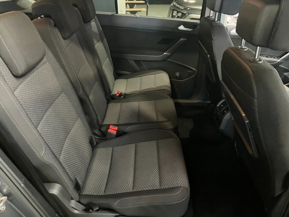 VW Touran 1,6 TDi 115 Comfortline DSG 7prs 5d