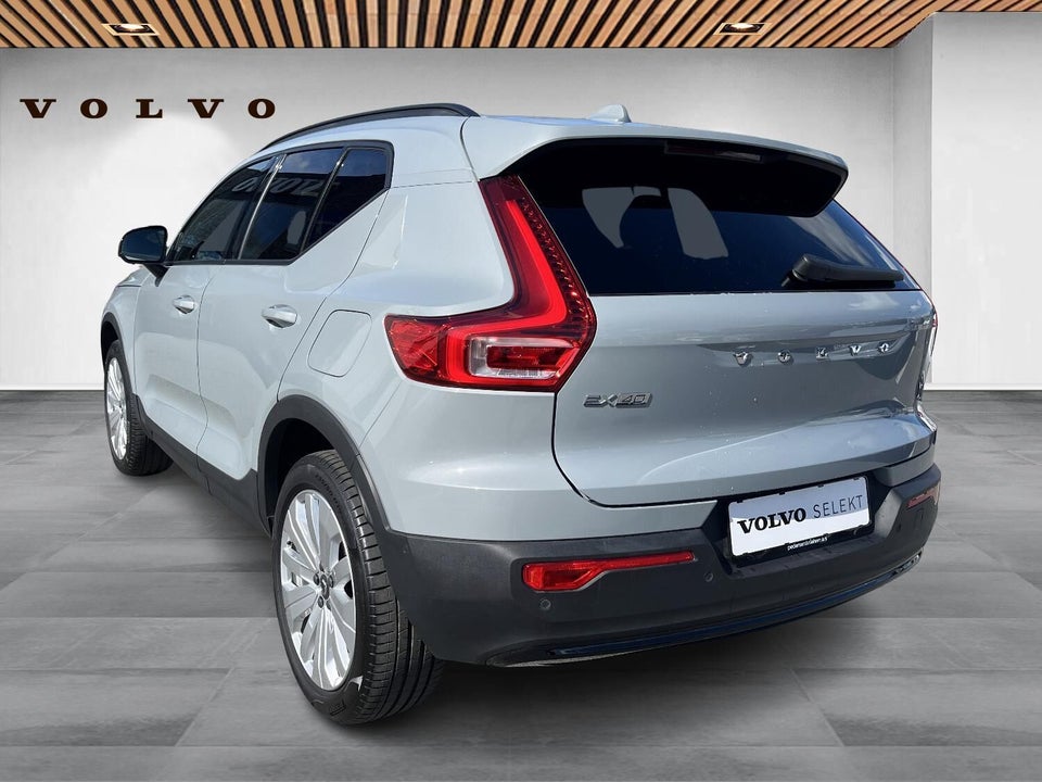 Volvo EX40 Extended Range Core 5d