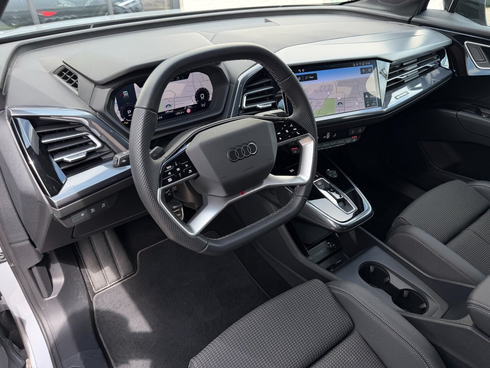 Audi Q4 e-tron 45 S-line Sportback 5d