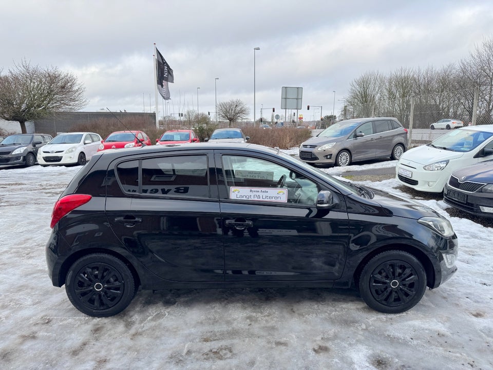 Hyundai i20 1,25 Classic XTR+ 5d